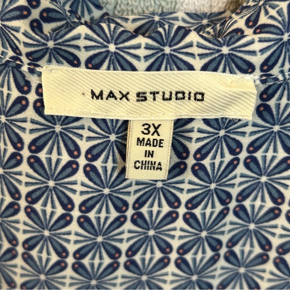 Max Studio Blue Patterned Button-Up Blouse Size 3x - image 2